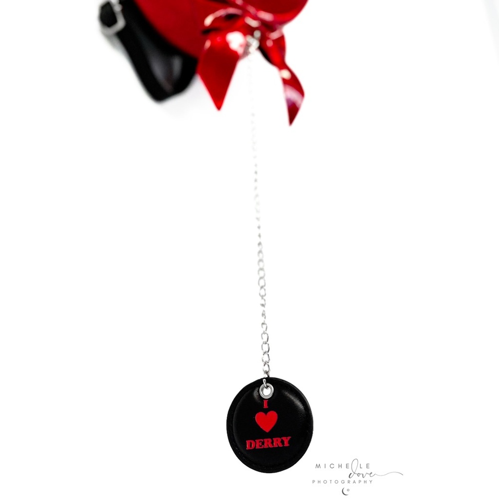 Pennywise WB Horror Need To Feed Mini Backpack - Picture 4 of 4